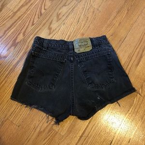 ✔️SOLD✔️Vintage washed black Levi’s shorts